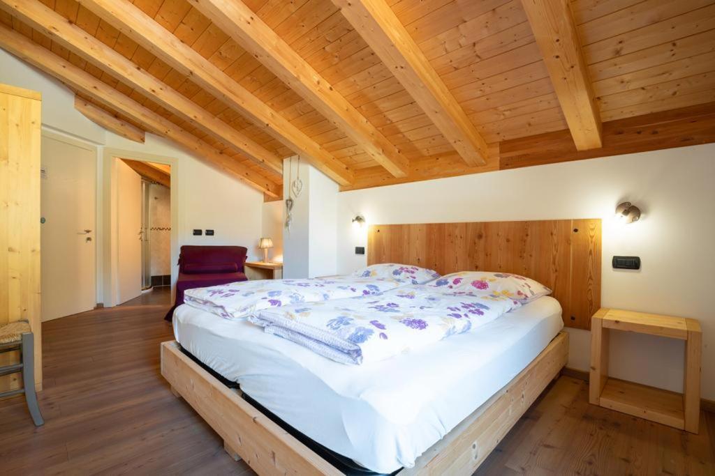 Garni Dal Mozat Bed & Breakfast Lenzumo di Concei Exterior photo