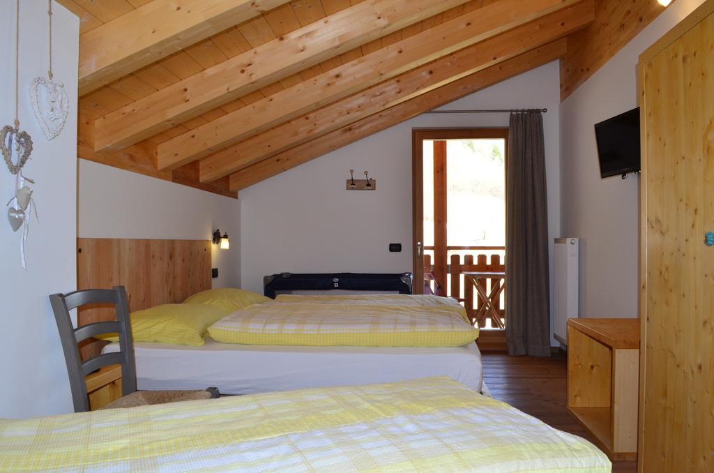 Garni Dal Mozat Bed & Breakfast Lenzumo di Concei Exterior photo
