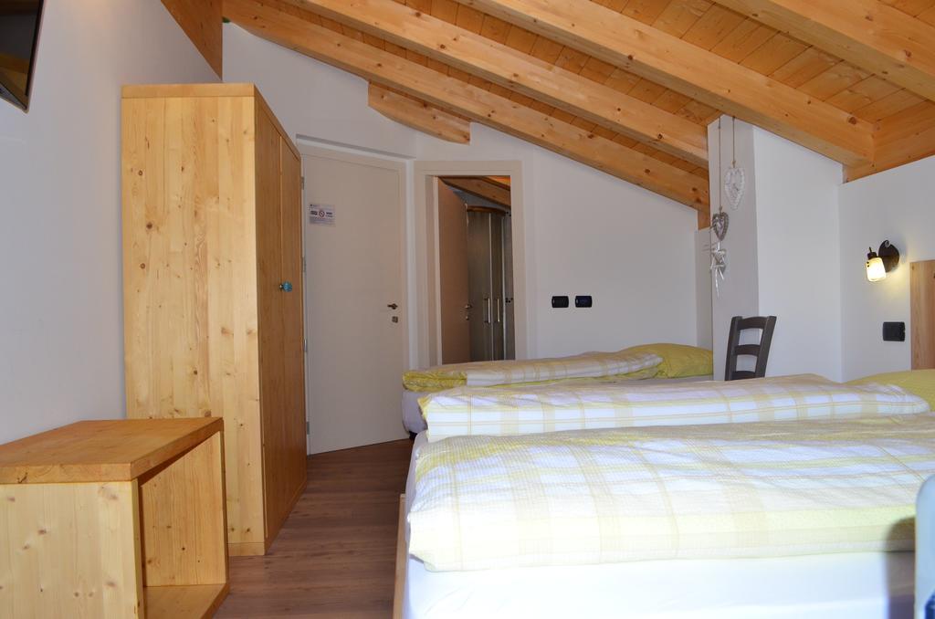 Garni Dal Mozat Bed & Breakfast Lenzumo di Concei Exterior photo