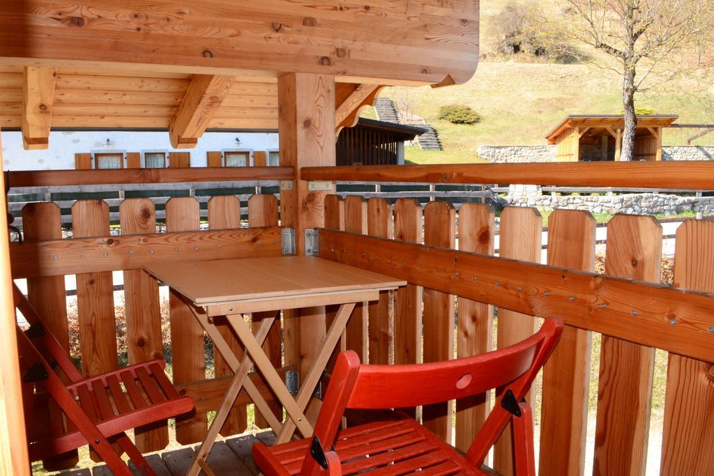 Garni Dal Mozat Bed & Breakfast Lenzumo di Concei Exterior photo